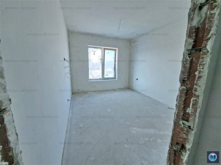 Apartament 3 camere de vanzare, zona Nord-Est, 65,83 mp