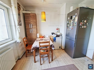 Apartament 3 camere de vanzare, zona Cantacuzino, 74 mp