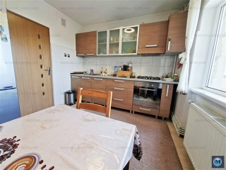 Apartament 3 camere de vanzare, zona Cantacuzino, 74 mp