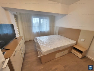 Apartament 4 camere de inchiriat, zona Central, 88.1 mp