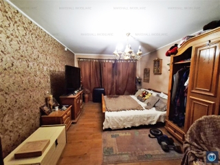 Vila cu 6 camere de vanzare, zona Malu Rosu, 300 mp