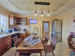 Vila cu 4 camere de vanzare in Strejnicu, 116,74 mp
