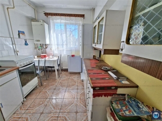 Apartament 2 camere de vanzare, zona Vest, 51.3 mp