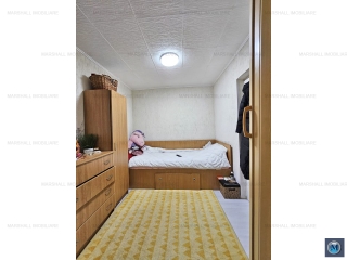 Vila cu 5 camere de vanzare, zona Republicii, 80 mp