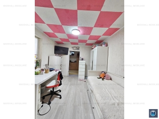 Vila cu 5 camere de vanzare, zona Republicii, 80 mp