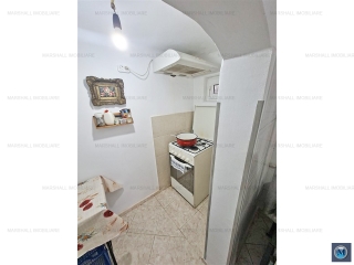 Casa cu 3 camere de vanzare, zona Mihai Bravu