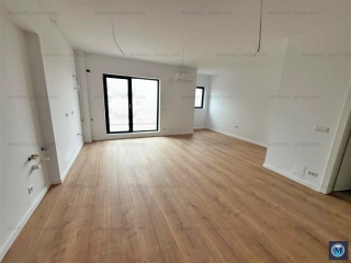 Apartament 3 camere de vanzare, zona Nord, 75 mp