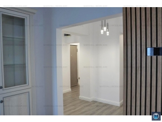 Apartament 3 camere de vanzare, zona Central, 66 mp