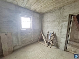 Vila cu 5 camere de vanzare in Tatarani, 100 mp