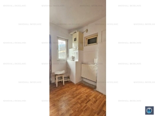 Casa cu 5 camere de vanzare, zona Sud-Est, 60 mp