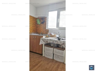Casa cu 5 camere de vanzare, zona Sud-Est, 60 mp
