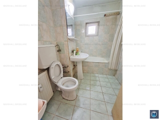 Apartament 3 camere de vanzare, zona 9 Mai, 64 mp