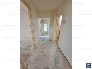 Apartament 3 camere de vanzare, zona 9 Mai, 64 mp