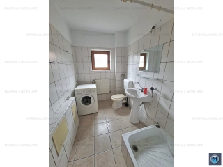 Vila cu 9 camere de vanzare, zona Nord, 310 mp