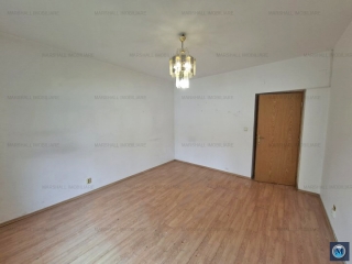 Vila cu 9 camere de vanzare, zona Nord, 310 mp