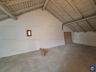 Vila cu 9 camere de vanzare, zona Nord, 310 mp