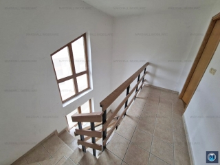 Vila cu 9 camere de vanzare, zona Nord, 310 mp