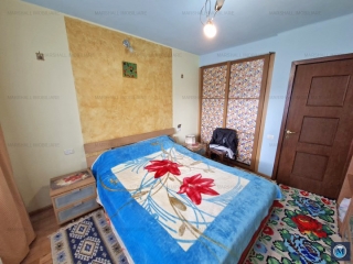Vila cu 5 camere de vanzare, zona Albert, 290 mp
