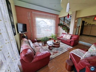 Vila cu 5 camere de vanzare, zona Albert, 290 mp