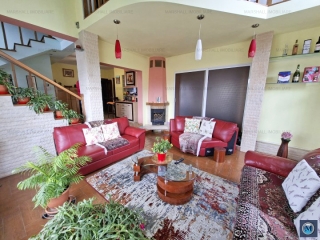 Vila cu 5 camere de vanzare, zona Albert, 290 mp