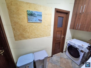 Vila cu 5 camere de vanzare, zona Albert, 290 mp