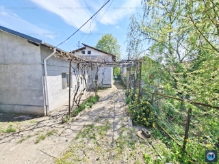 Vila cu 4 camere de vanzare, zona Mihai Bravu, 119 mp
