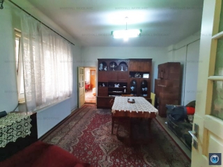 Casa cu 3 camere de vanzare, zona Sud-Vest