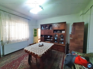 Casa cu 3 camere de vanzare, zona Sud-Vest