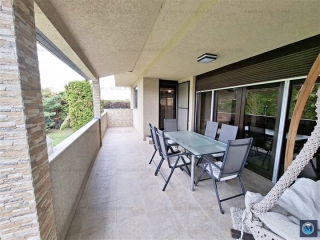 Vila cu 5 camere de vanzare in Paulesti, 380 mp