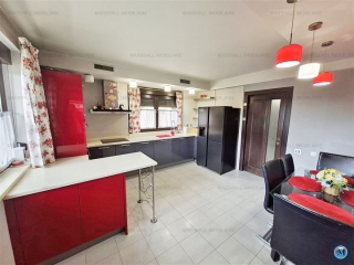 Vila cu 5 camere de vanzare in Paulesti, 380 mp