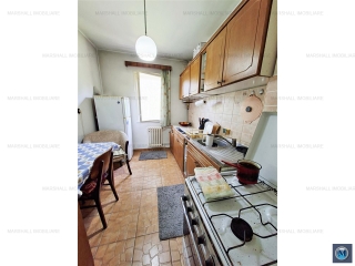 Apartament 3 camere de vanzare, zona Nord, 58 mp