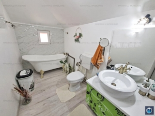 Vila cu 4 camere de vanzare in Bucov, 104 mp