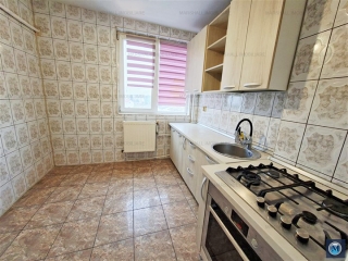 Apartament 3 camere de vanzare, zona Republicii, 58.40 mp