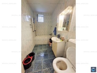 Apartament 3 camere de vanzare, zona Republicii, 58.40 mp