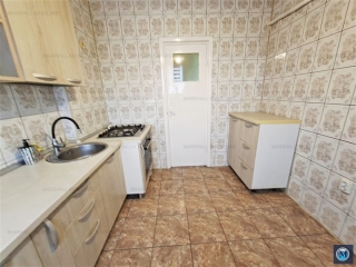 Apartament 3 camere de vanzare, zona Republicii, 58.40 mp