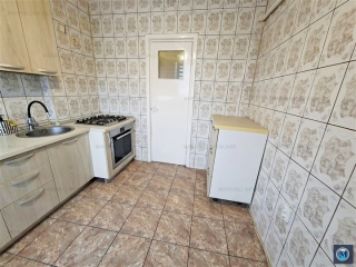 Apartament 3 camere de vanzare, zona Republicii, 58.40 mp