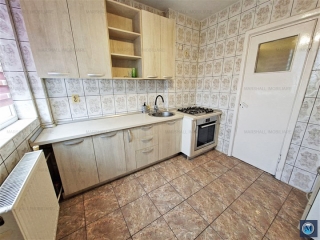 Apartament 3 camere de vanzare, zona Republicii, 58.40 mp