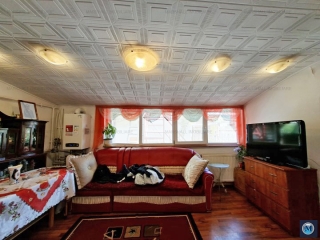Casa cu 5 camere de vanzare, zona Mihai Bravu, 102 mp