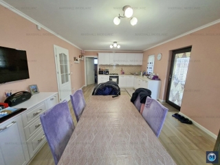 Vila cu 4 camere de vanzare in Strejnicu, 149,40 mp