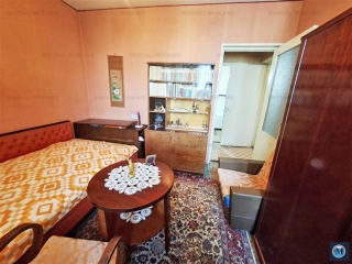 Apartament 3 camere de vanzare, zona Andrei Muresanu, 61 mp