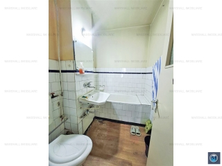 Apartament 3 camere de vanzare, zona Andrei Muresanu, 61 mp
