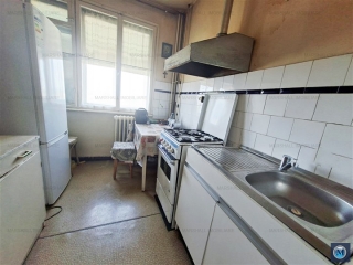 Apartament 3 camere de vanzare, zona Andrei Muresanu, 61 mp