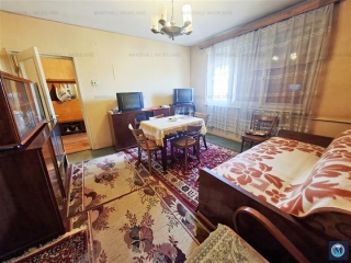 Apartament 3 camere de vanzare, zona Andrei Muresanu, 61 mp