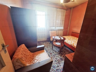 Apartament 3 camere de vanzare, zona Andrei Muresanu, 61 mp