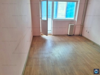 Apartament 3 camere de vanzare, zona B-dul Bucuresti, 64 mp