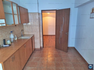 Apartament 3 camere de vanzare, zona B-dul Bucuresti, 64 mp