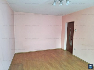 Apartament 3 camere de vanzare, zona B-dul Bucuresti, 64 mp