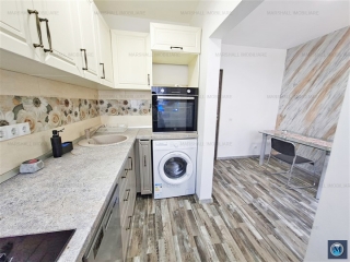 Apartament 2 camere de vanzare, zona Vest, 49 mp