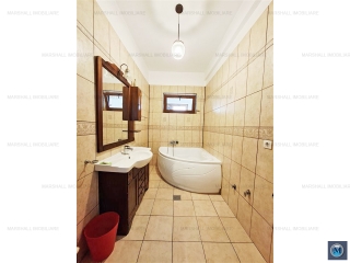 Vila cu 5 camere de vanzare, zona Ultracentral, 217 mp