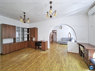 Vila cu 5 camere de vanzare, zona Ultracentral, 217 mp